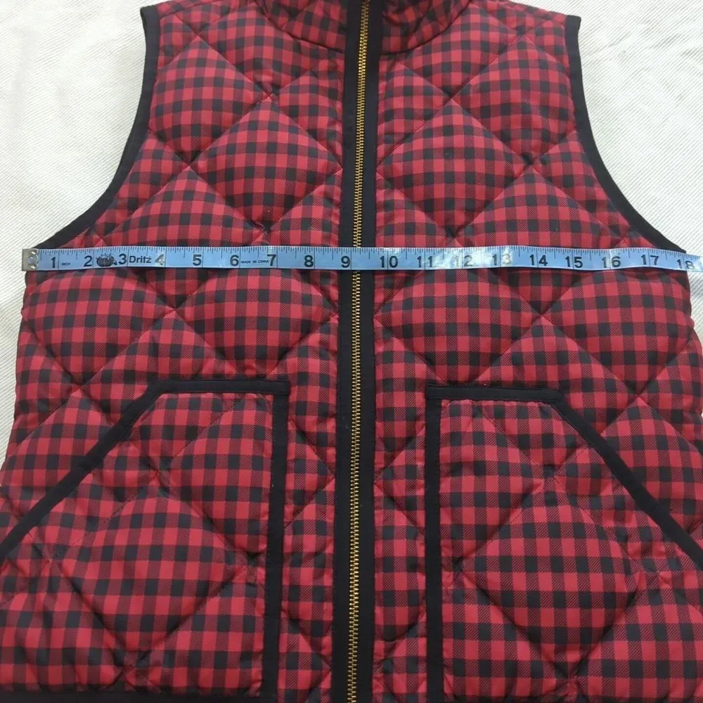 J Crew Womens Puffer Vest XS Red & Black Plaid Quilted Full Zip Down Filled‎ 468